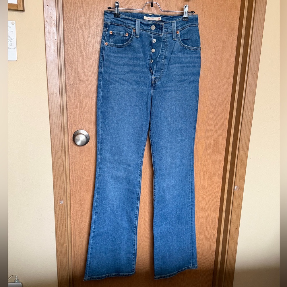 Levi Ribcage Boot size 28.